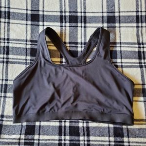 🛍 Black Sports Bra